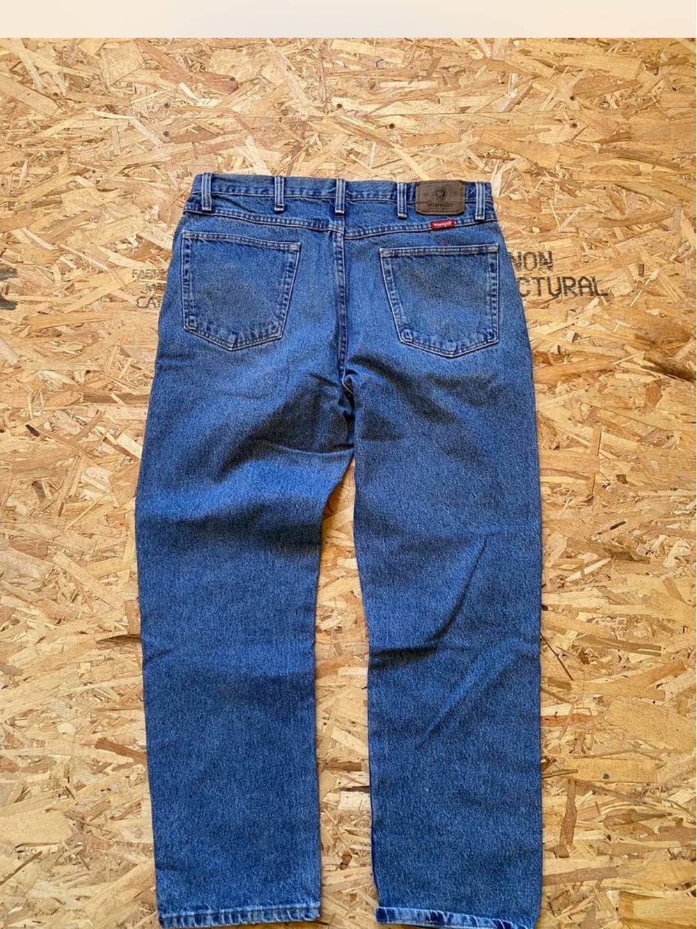 Wrangler Straight-Leg Men's Jeans in Classic Blue Denim